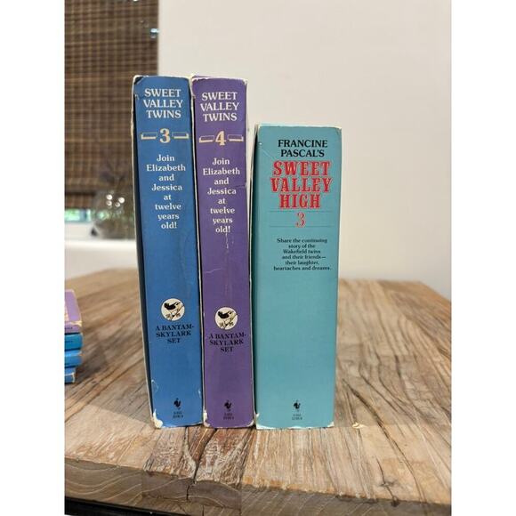 Lot of 15 Sweet Valley High Sweet Valley Twins Vintage by Francine Pascal Books - Picture 8 of 8